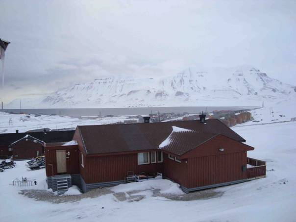 longyearbyen.jpg